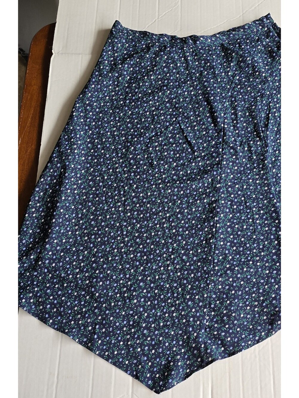 Banana Republic Womens 8 Blue Floral Midi Skirt Summer Spring Cottage Core
